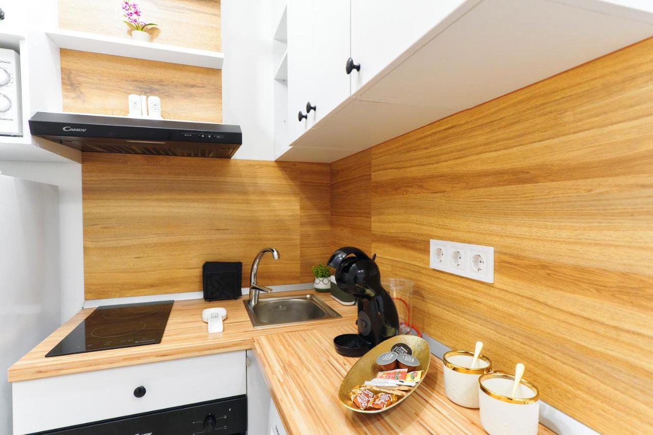 Bella House Apartaments Крайова Екстериор снимка