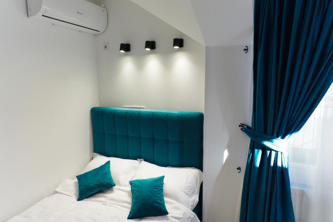 Bella House Apartaments Крайова Екстериор снимка